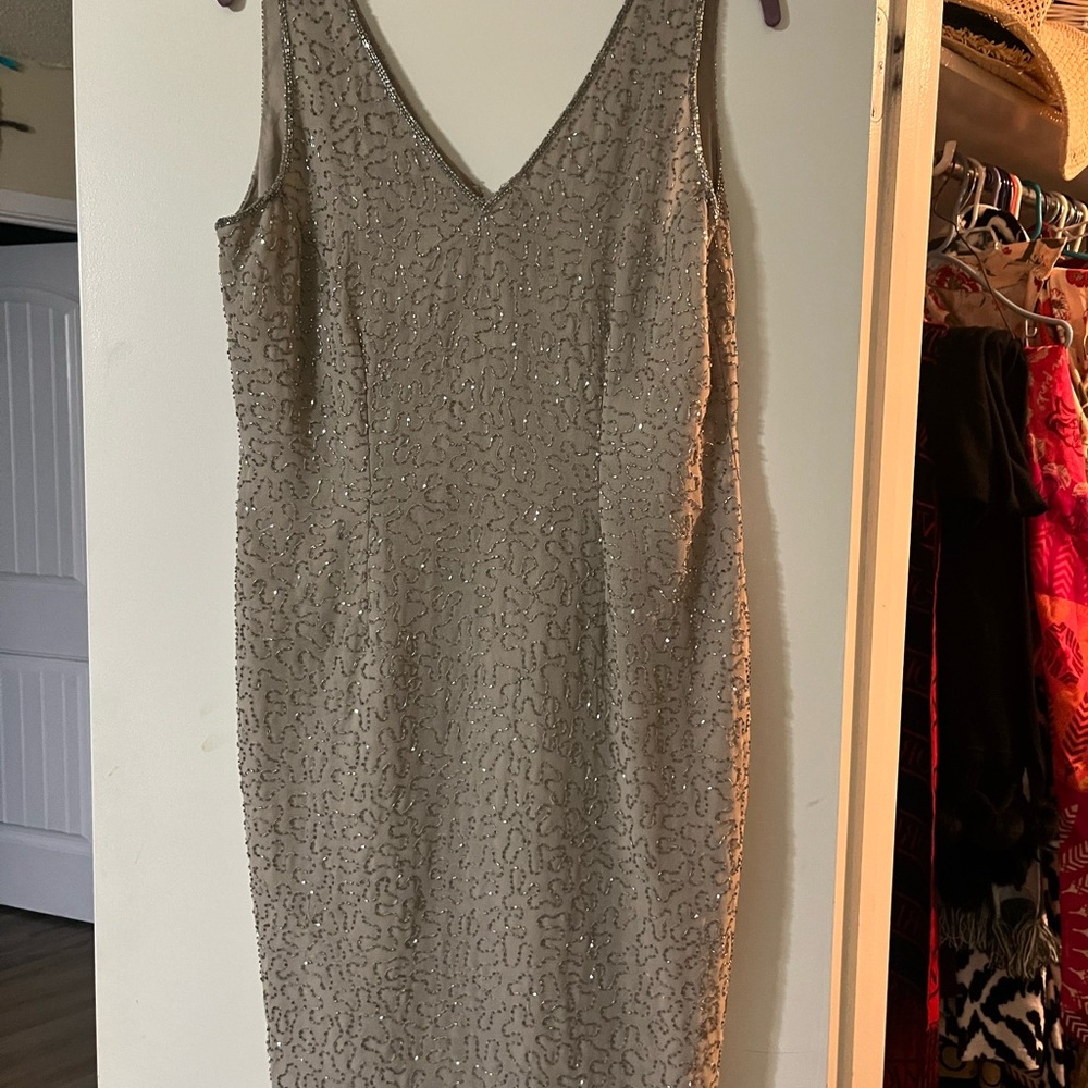 Gold Sleeveless V-Neck Sheath Dress